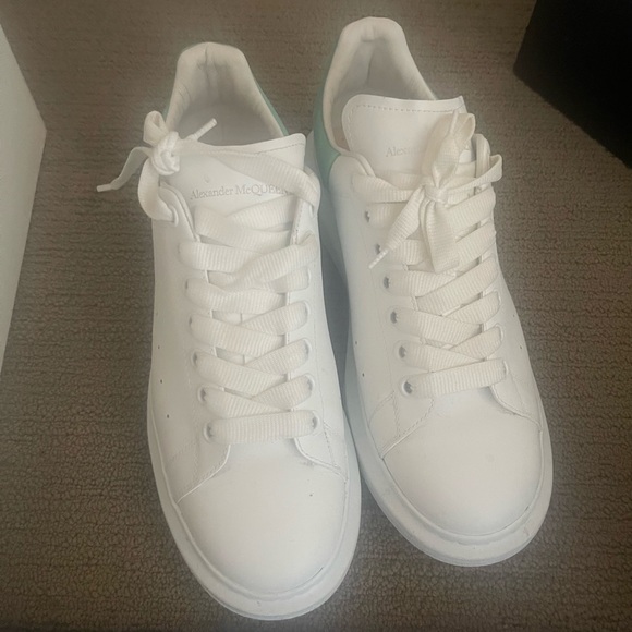 Almost new Size 44 Alexander McQueen White Sneakers - Picture 1 of 6